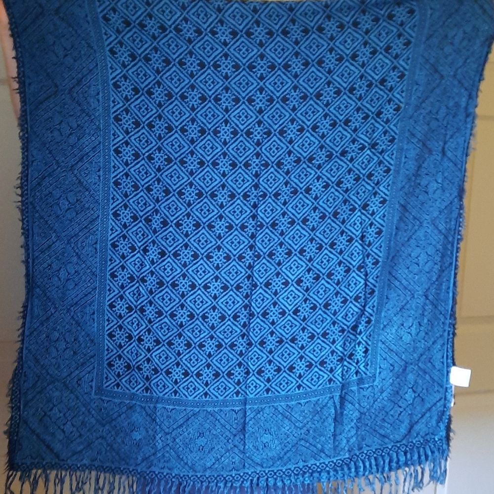 Aphorism Large Black & Blue Scarf